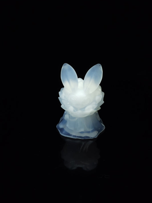 Moth Merchant Squishy, Medium/S - NC - GITD