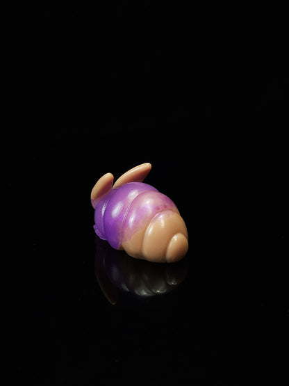 Moth Grub Squishy, Medium/S - NC